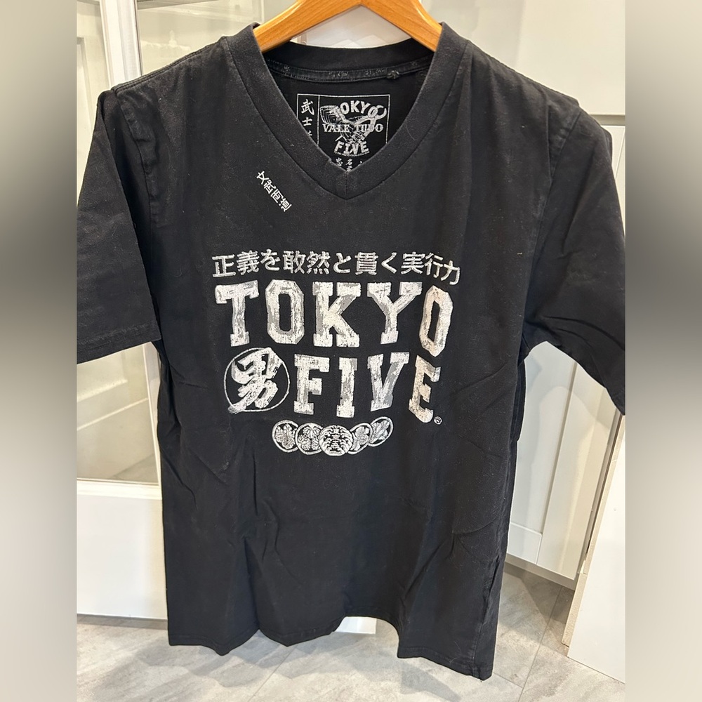 Tokyo Five MMA Black V neck T-Shirt